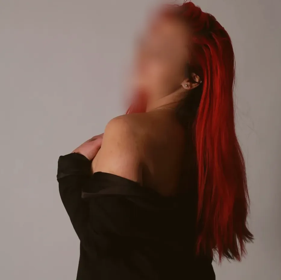 Anja, 25