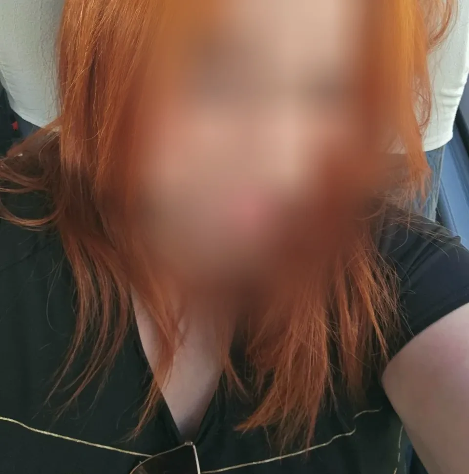 Karin, 25