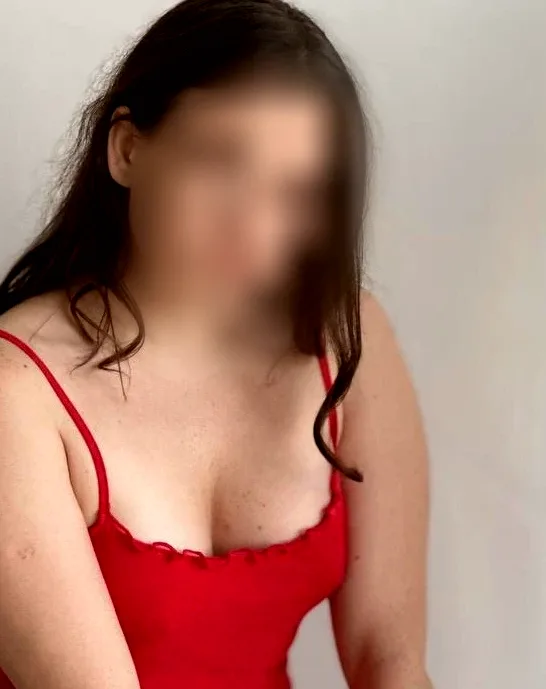 Patricia, 28